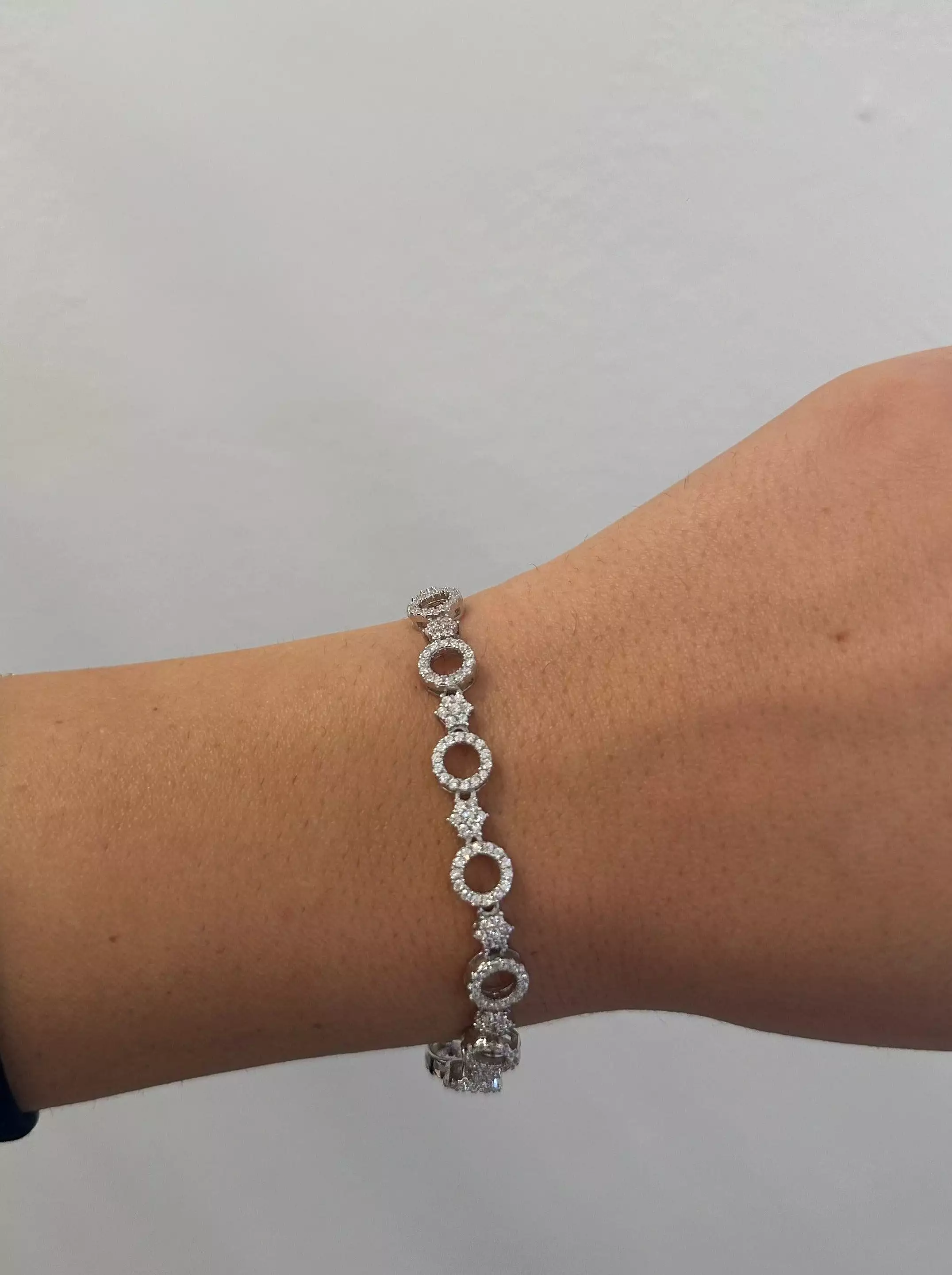 CIRCLE STAR TENNIS BRACELET