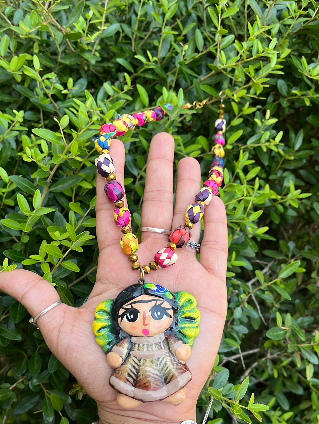 Mueca palm necklace