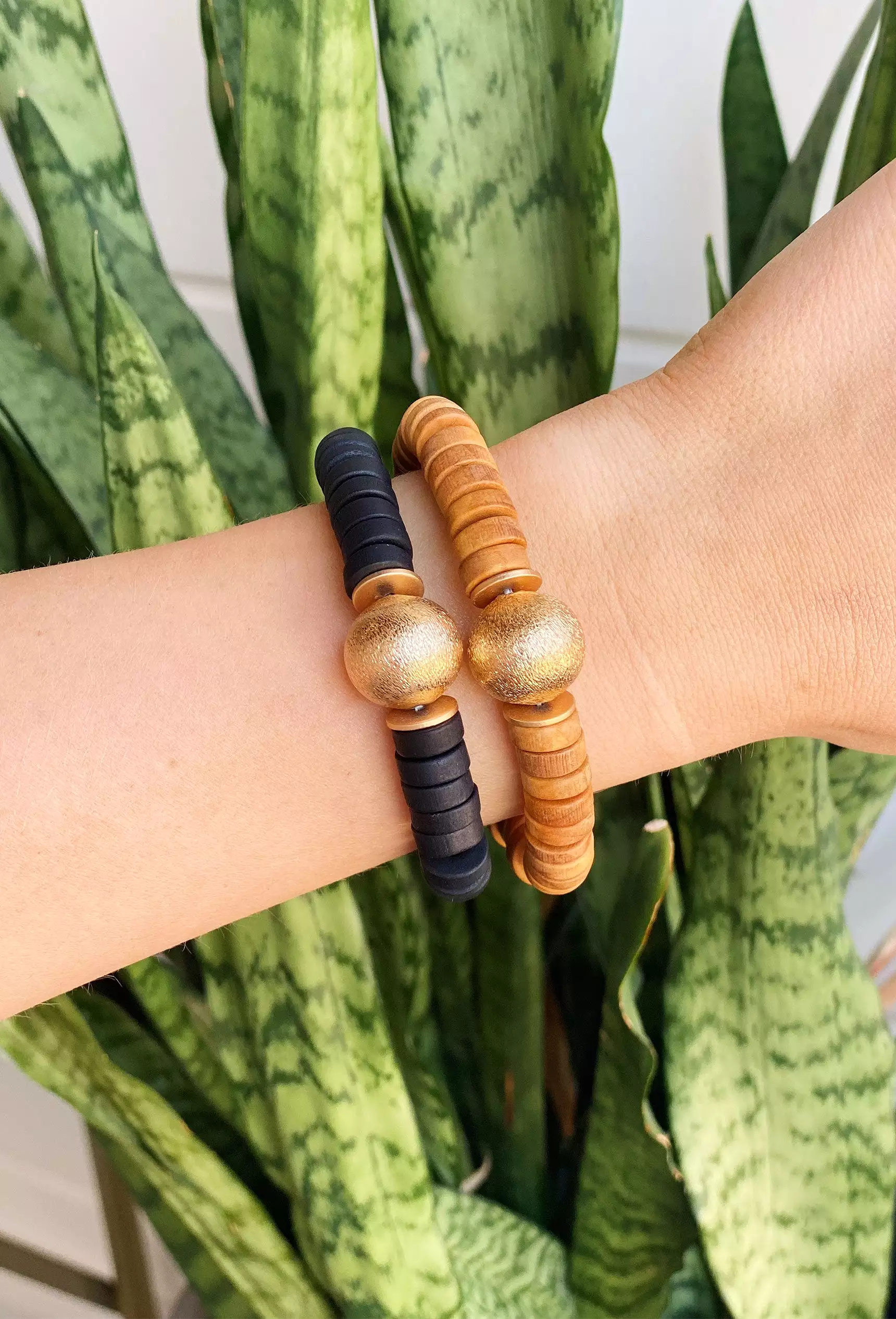 Peyton Wooden Beaded Bracelet in Brown