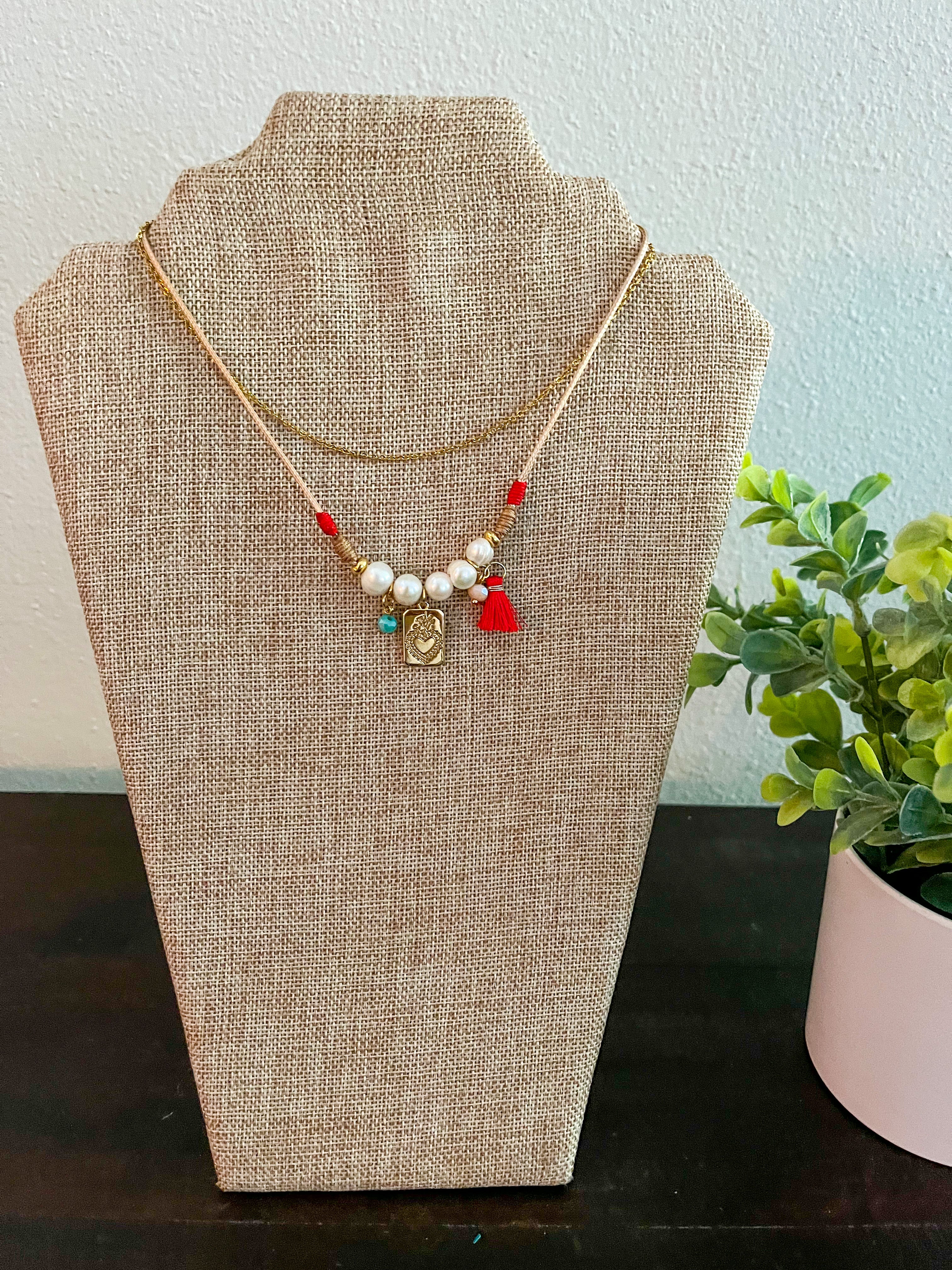 Sagrado corazón necklace