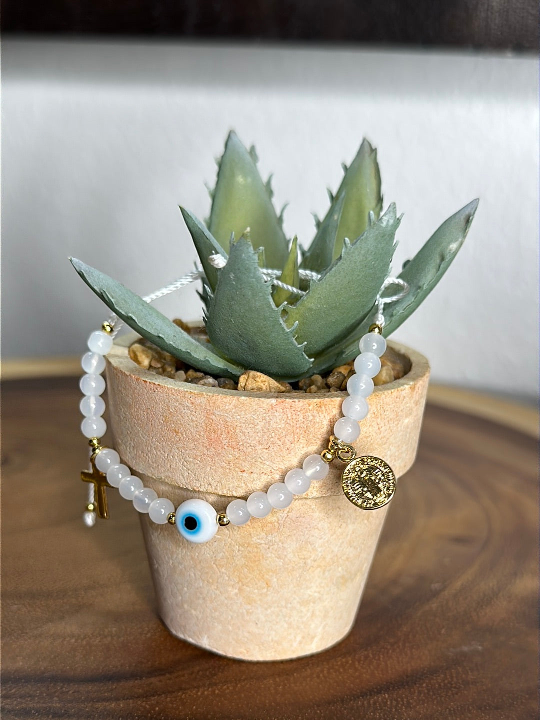 San Benito/ojo/cruz bracelet